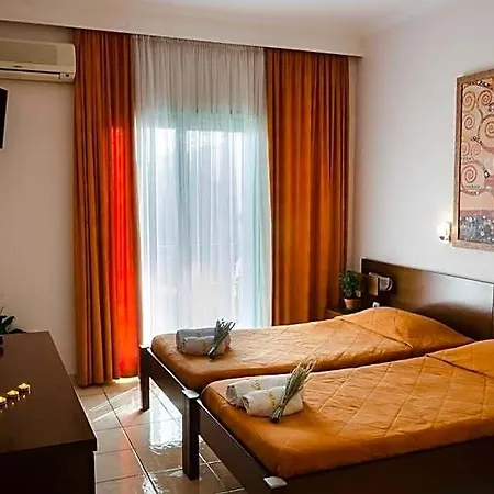 Kostis Hotell